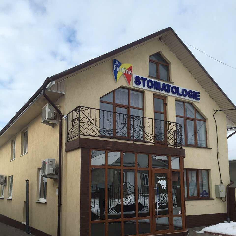 Clinica stomatologică Fintina Dental din Edineț, str. Octavian Cirimpei 52
